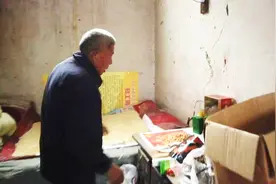 农村大爷每天晚上10点出去，3点左右回来，他晚上出去干什么？