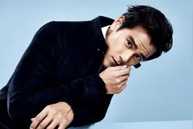 网传彭于晏、唐禹哲要官宣，彭于晏亲自回应，这瓜你相信了吗？视频封面