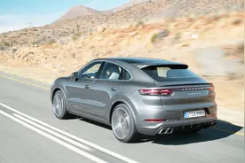 土豪去车展必看！保时捷卡宴Coupe来了，99.8万元起选装再加钱！