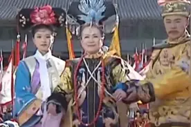 晴格格王艳回忆拍摄《还珠格格》趣事，她和老佛爷，也是私交甚密视频封面