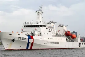 台海巡部门28日在高雄举行600吨级巡逻舰“淡水舰”交舰仪式视频封面