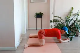 腰椎间盘突出，睡前1个青蛙趴，稳定腰椎放松腰背视频封面