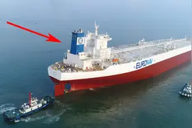 货船的驾驶室，为什么要设计在船身后面，不影响视线吗？视频封面