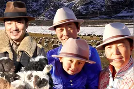 探秘青海德令哈，寻找固始汗遗失在草原的金色谜团