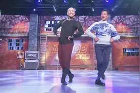 郭富城现场学习蒙古舞，轻轻松松掌握要领，真是天赋异禀！