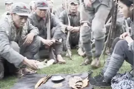 红军长征过草地，树皮和皮带能吃的都不剩了，活着走出去就是胜利