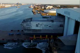 美军第12艘先锋级高速运输船下水，双体船形相当别致视频封面