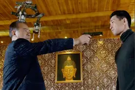 湄公河大案11:警察卧底身份被拆穿，毒枭发现直接枪毙，太狠了视频封面