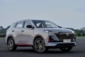 城区实测第二代CS55 PLUS，百公里油耗到底几升？视频封面