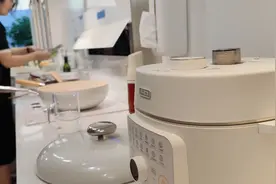 晒晒我家新厨房，今天第一次正式做饭！婆婆也来了，直呼太漂亮了