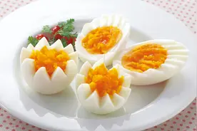 得了冠心病，3种食物要管住嘴，养护心脏血管，降低胆固醇视频封面