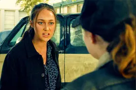 一个老头计划毁掉整个陆地视频封面