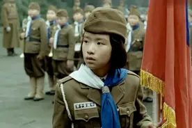 一九四二：这些小孩全是烈士的遗孤：领导放话：过年来领压岁钱！视频封面