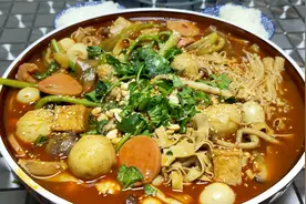 冒菜怎么做才好吃？原来做法诀窍这么简单，每次做一大锅都不够吃