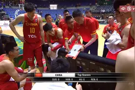 决战第四节！郭艾伦最搞笑一幕来了，球迷笑翻了，杜锋看懵了！视频封面