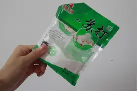 今天才知道，把小苏打涂抹在脚部，解决很多男女大烦恼，不懂学学视频封面