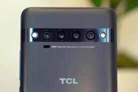 TCL开始认真做手机，曾为小米10、摩托罗拉RAZR提供屏幕视频封面