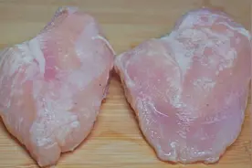 鸡胸肉这样做，孩子最喜欢吃，方法简单又下饭，多吃也不怕胖视频封面