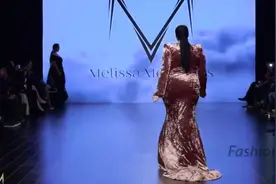 这样的走秀在国内很少见，超大码模特，魅力十足！视频封面