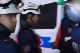 实拍！多个民间救援组织赶到厦门坠机现场，支援救援工作视频封面
