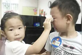 经常挨打和很少挨打的孩子，长大后会有何差异？过来人说得很真实视频封面