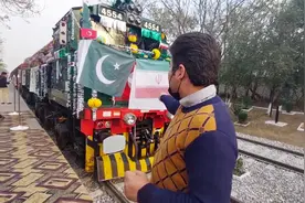 巴基斯坦跨国铁路，连接伊朗土耳其，总里程超过地球的六分之一视频封面