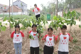 小伙伴们陪大妞一起运动减肥，有大家的监督和陪伴真好！视频封面