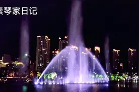 实拍浙江温州最有名的公园，晚上这里人山人海，太火爆了视频封面