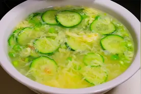 天热，不管有钱没钱，多给家人做这汤，营养非常全面，清爽过夏天