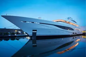 斐帝星2020年首艘超级游艇75米Arrow号下水，船如其名锋芒毕露视频封面