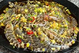 生腌斑节虾的做法，嫩滑鲜香，吃过后让人念念不忘