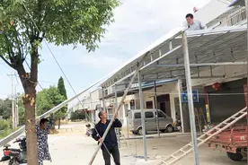 农村姑娘花4100块买材料，搭了这样一个钢构大棚，大家觉得值吗？视频封面