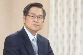 “台独”心惊肉跳之际，严德发罕见举动野心暴露，解放军重磅行动视频封面