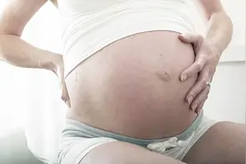 孕期缺钙，身体会出现这些信号，孕妈要提早知道，别委屈了胎宝视频封面