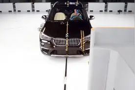 2018年美测十大最安全的小型SUV，5星级-碰撞测试视频封面