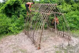 柬埔寨农村男子太能干，这样的建筑可不是一般人能搞定的！太震撼视频封面