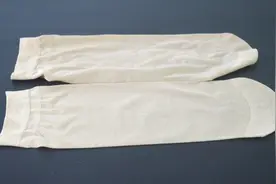 旧丝袜扔掉太可惜了，放在卫生间一年省下不少钱，早知道就好了视频封面