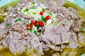 酸汤肥牛超详细做法，酸辣开胃又解馋，出锅连汤都不剩！