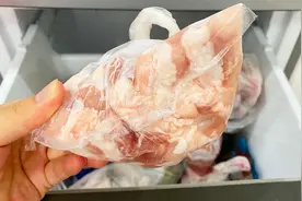 冰箱里的冷冻猪肉能放多久？原来超过这个期限都不能吃了，长知识视频封面