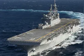 航母告急！美军11艘航母只有3艘能动，缩水航母成救命稻草视频封面