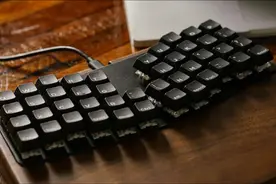 给键盘瘦身，44键位实现所有功能，还能自定义布局视频封面