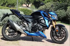 豪爵750四缸水冷排量750cc，部分地区预售，比川崎Z900便宜2.6万视频封面