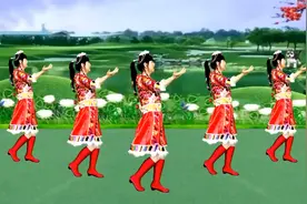 广场舞《美丽的草原我的家》乌兰图雅演唱，愉快歌声满天涯