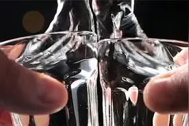 中国好喝不贵的5种白酒，回味甘甜，纯粮酿造，你喝过哪几种？视频封面