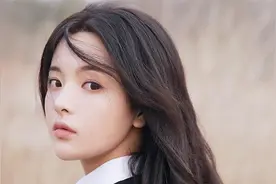 锦鲤杨超越，爆发女汉子气质，称会直接踩碎暧昧气氛