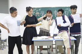 作业突击大检查，同学们写的一个比一个奇葩，作业还能这么写？视频封面