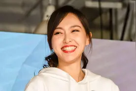 唐嫣谈生活现场，与罗晋因第四部戏才结缘，李静：第一部就该好上