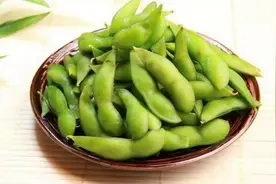 毛豆，营养满分的“跨界”食物，常吃对身体有这3个改善