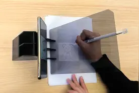 我用手机投影变绘画大师！新手也能秒上手，随手就能画出名画！视频封面