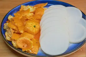 扔橘子皮等于扔钱，加萝卜用水一煮，原来作用这么厉害，太实用了视频封面